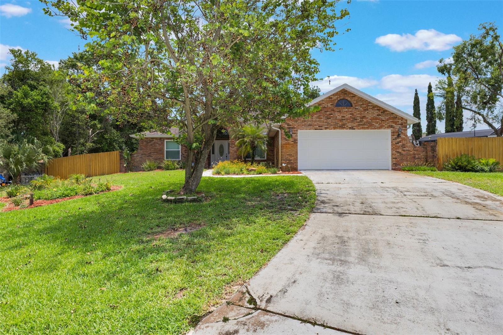 109 HUNTER POINT CT, DEBARY, FL, 32713