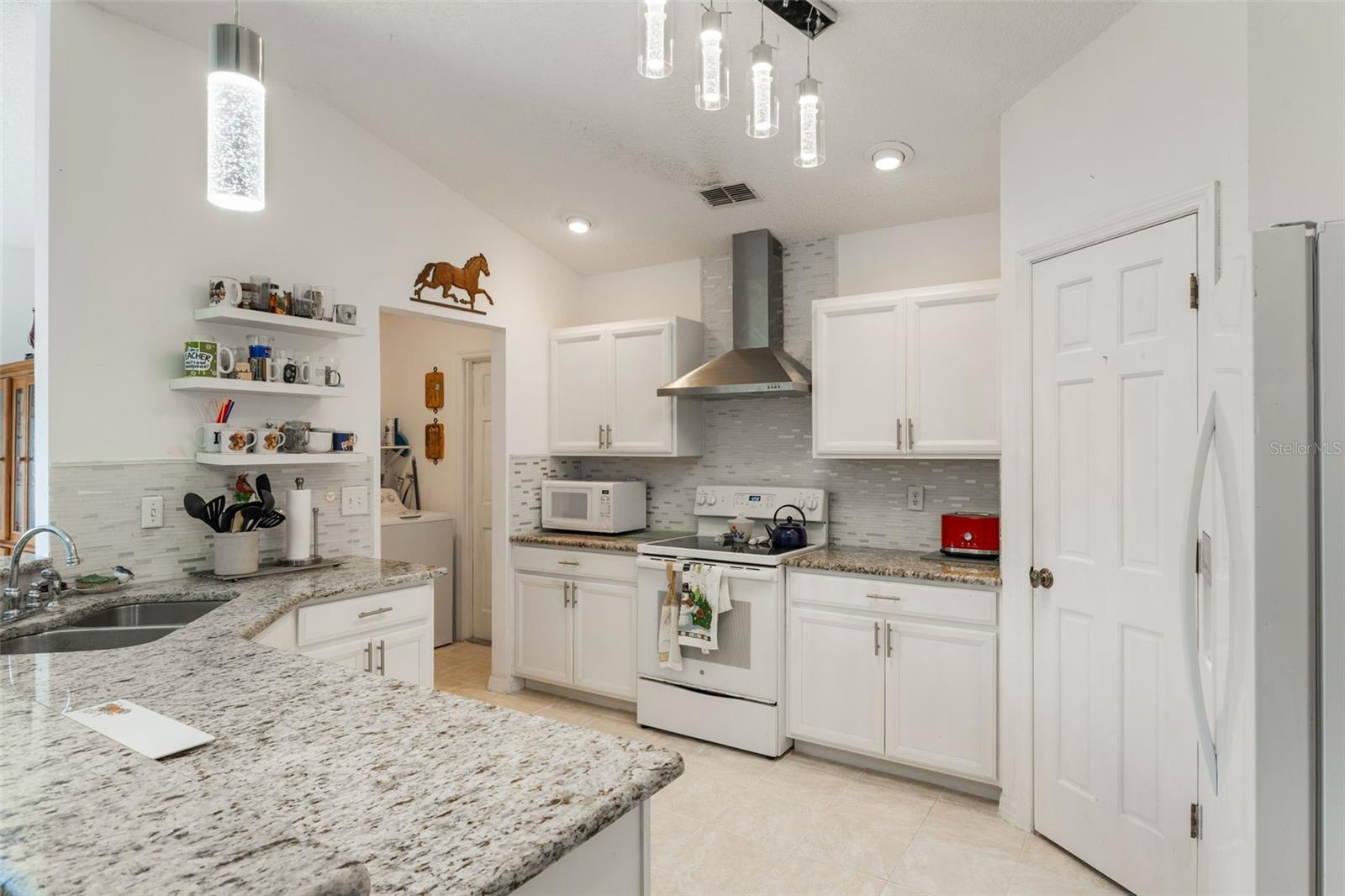 109 HUNTER POINT CT, DEBARY, FL, 32713