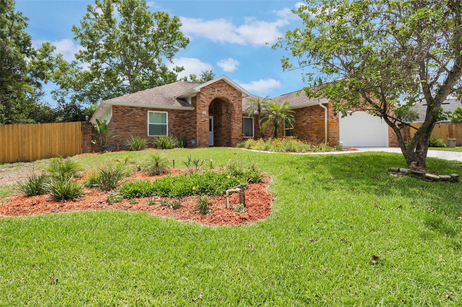 109 HUNTER POINT CT, DEBARY, FL, 32713