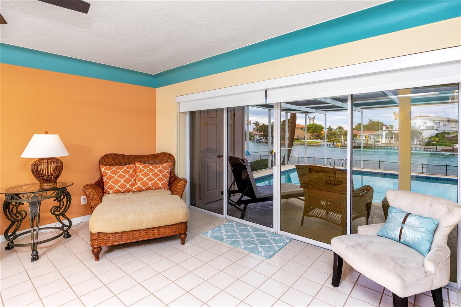 2096 MASSACHUSETTS AVE NE, ST PETERSBURG, FL, 33703