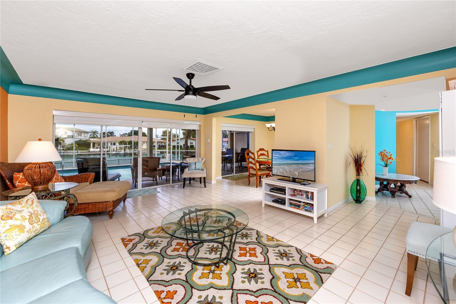 2096 MASSACHUSETTS AVE NE, ST PETERSBURG, FL, 33703