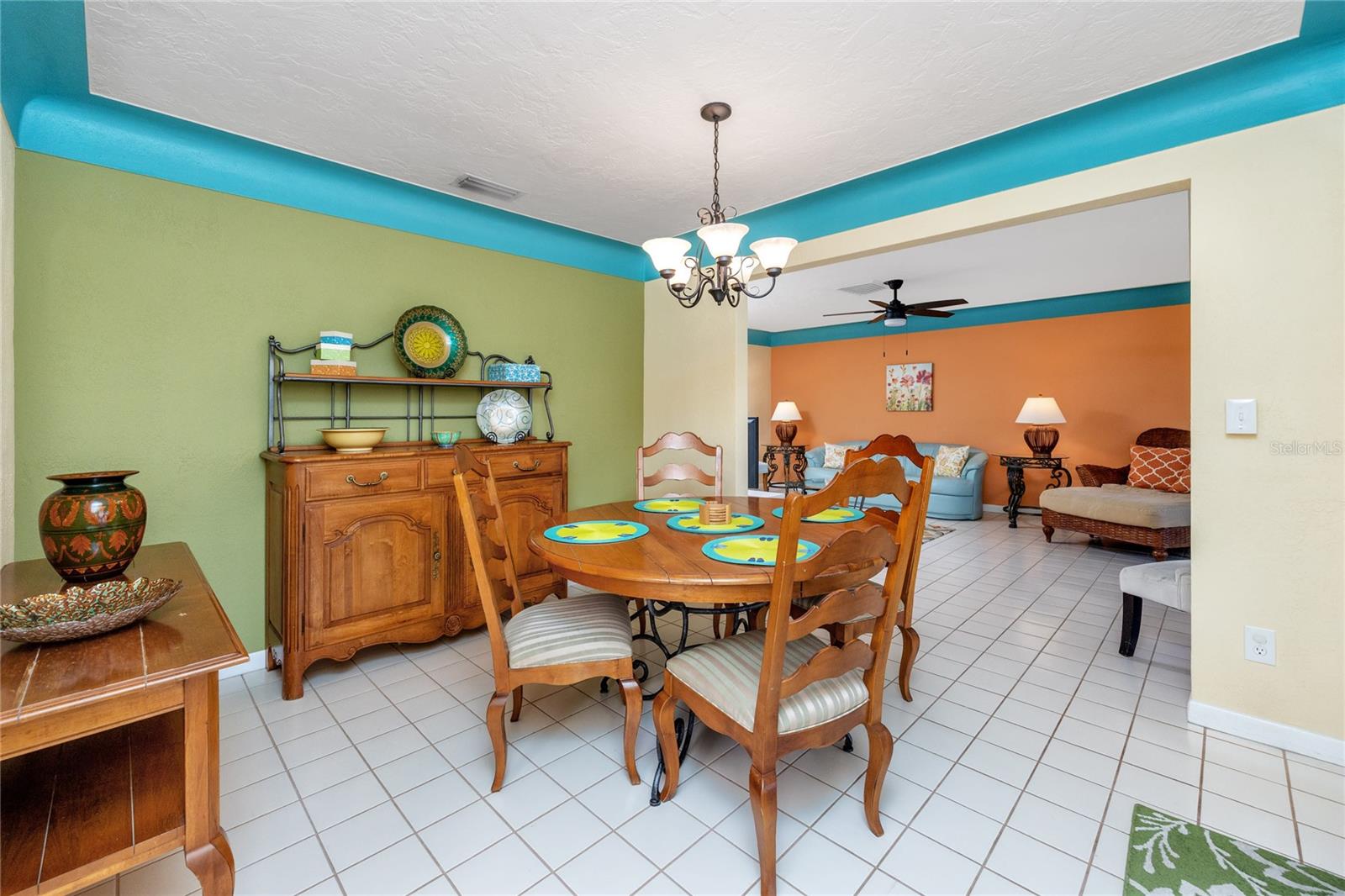 2096 MASSACHUSETTS AVE NE, ST PETERSBURG, FL, 33703