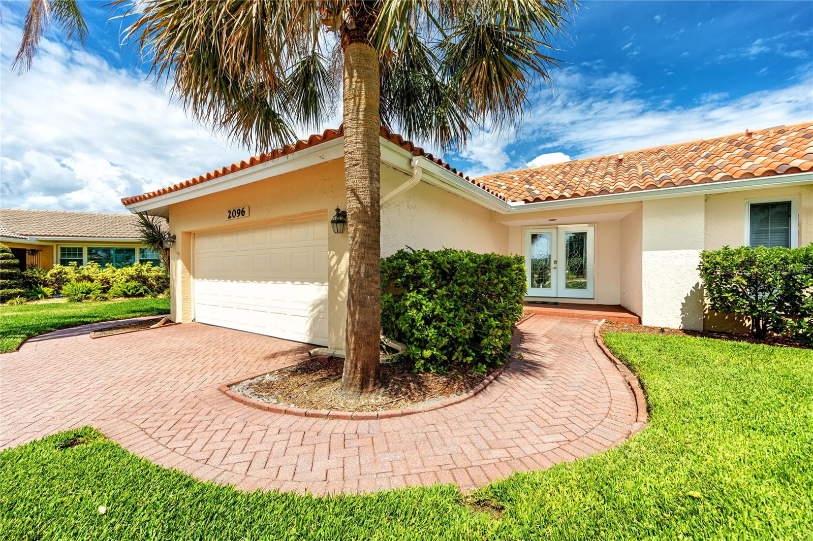 2096 MASSACHUSETTS AVE NE, ST PETERSBURG, FL, 33703