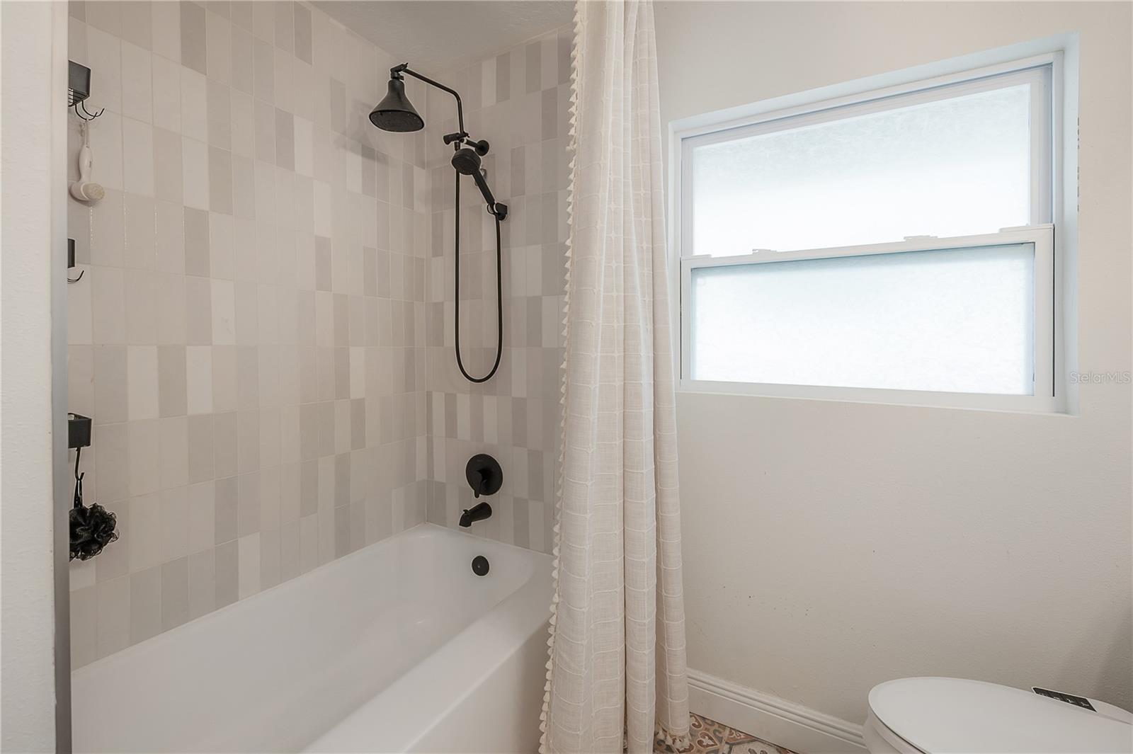 7314 N DARTMOUTH AVE, TAMPA, FL, 33604