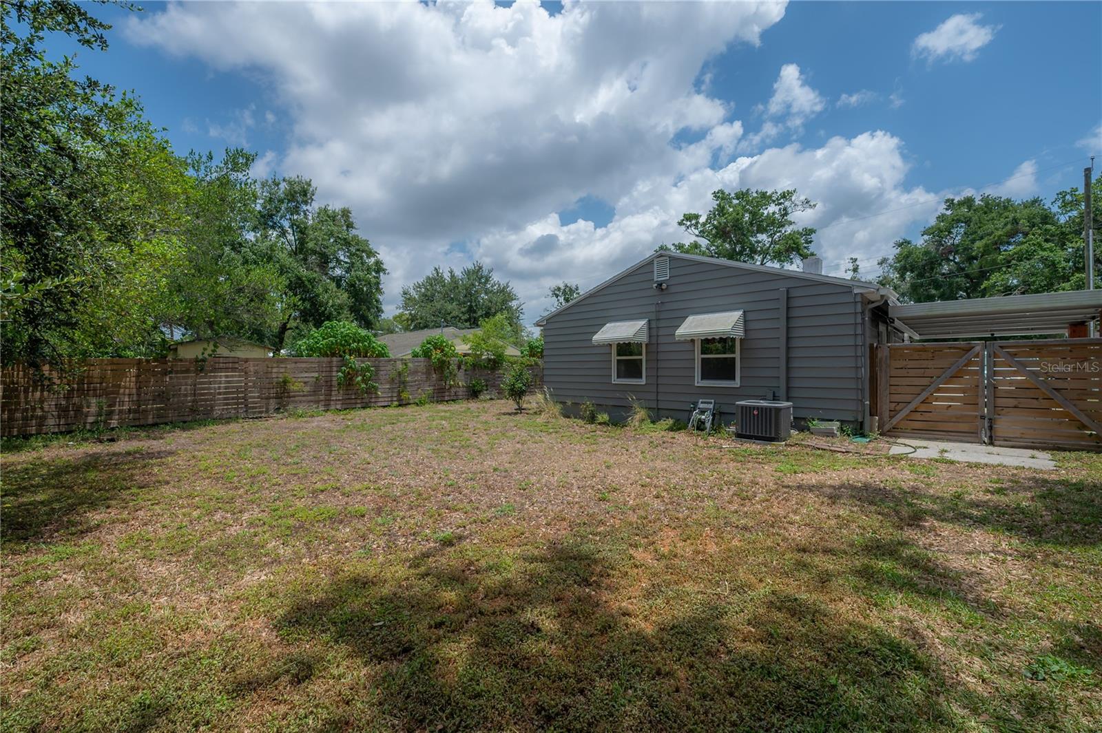 7314 N DARTMOUTH AVE, TAMPA, FL, 33604