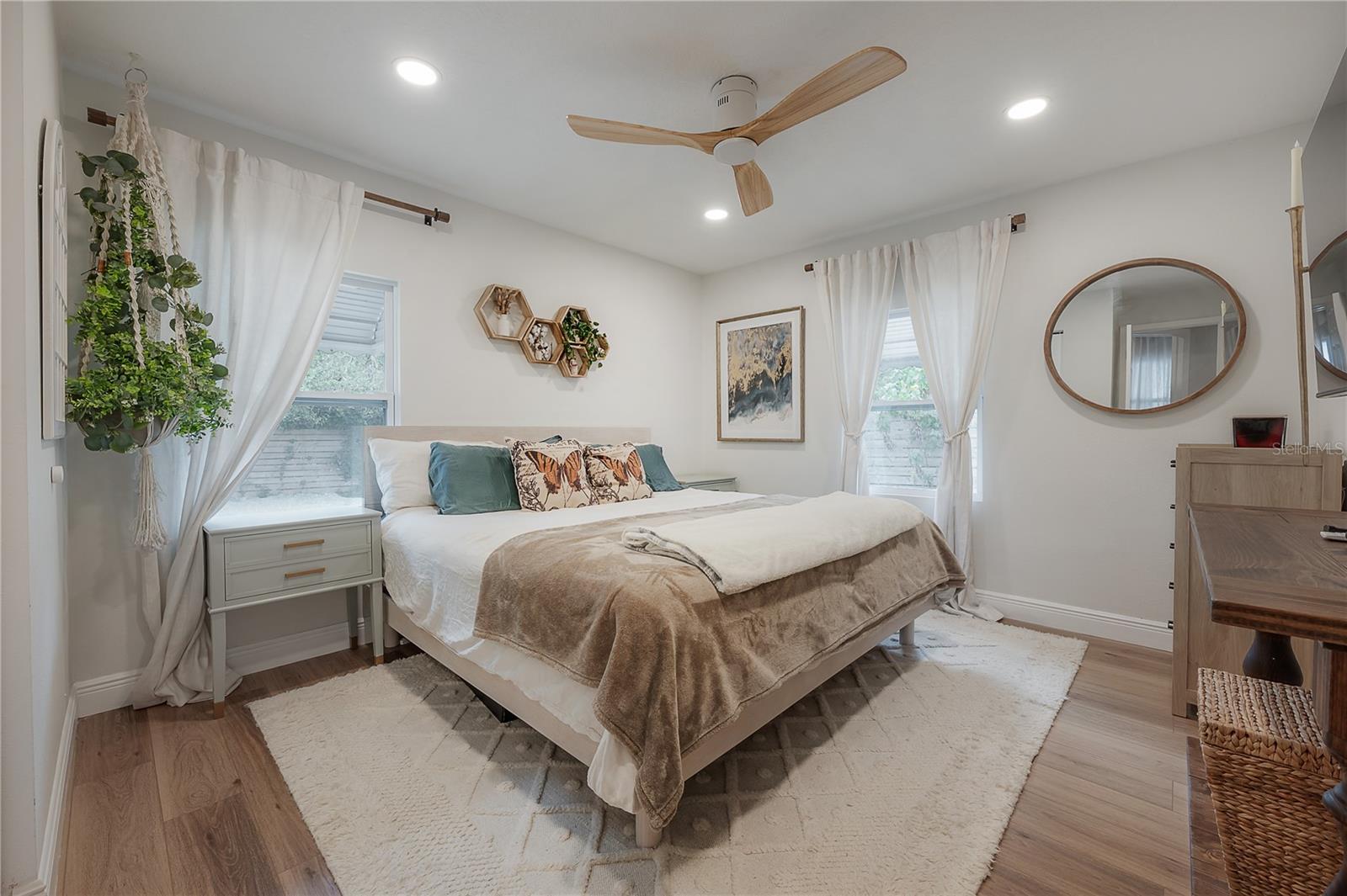 7314 N DARTMOUTH AVE, TAMPA, FL, 33604