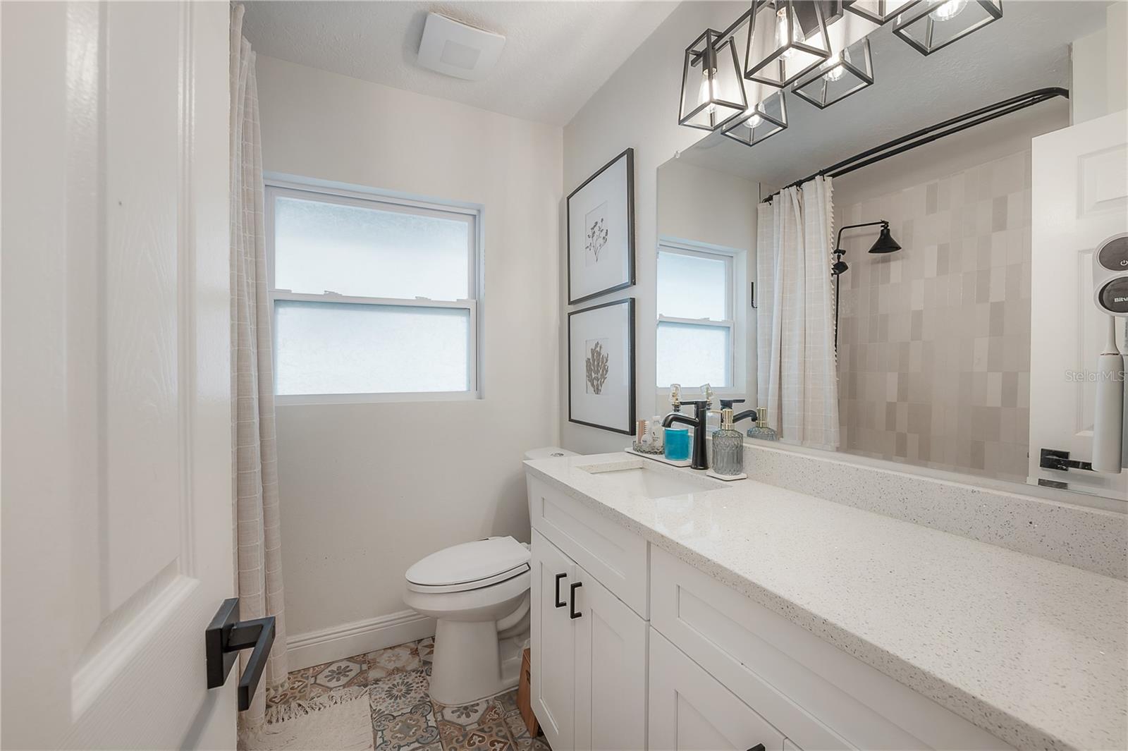 7314 N DARTMOUTH AVE, TAMPA, FL, 33604