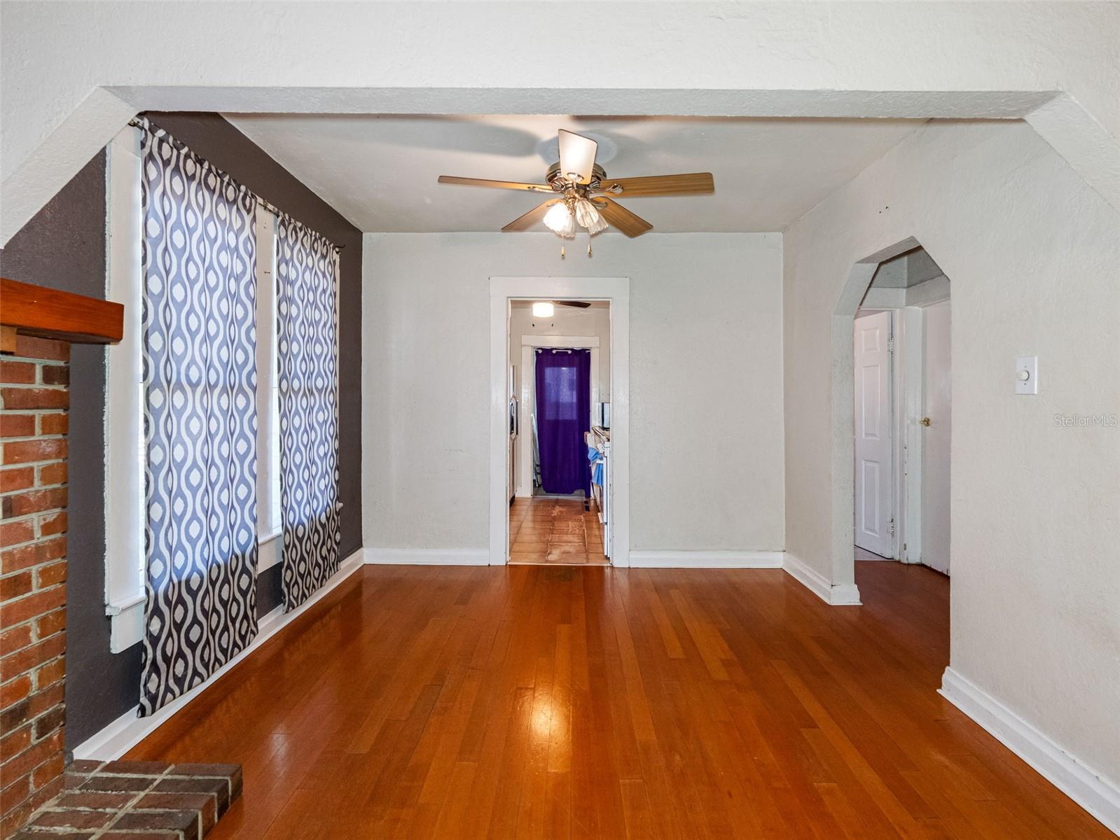 302 W CURTIS ST, TAMPA, FL, 33603