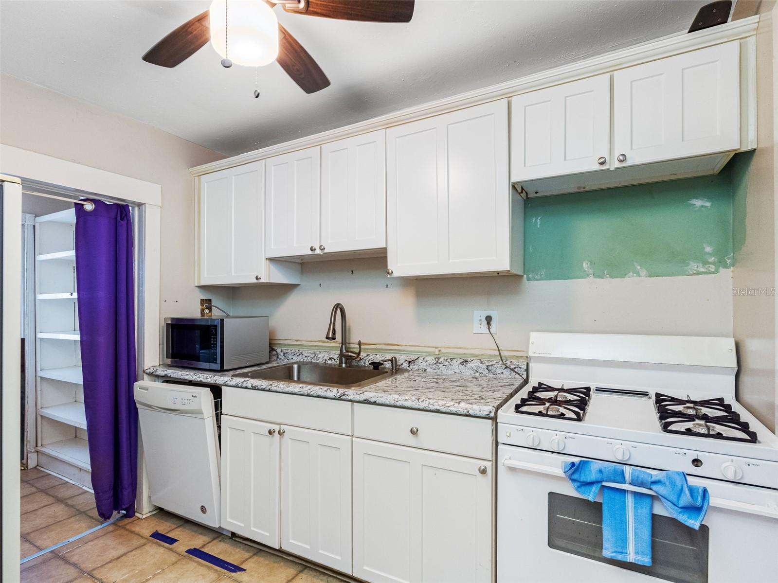 302 W CURTIS ST, TAMPA, FL, 33603