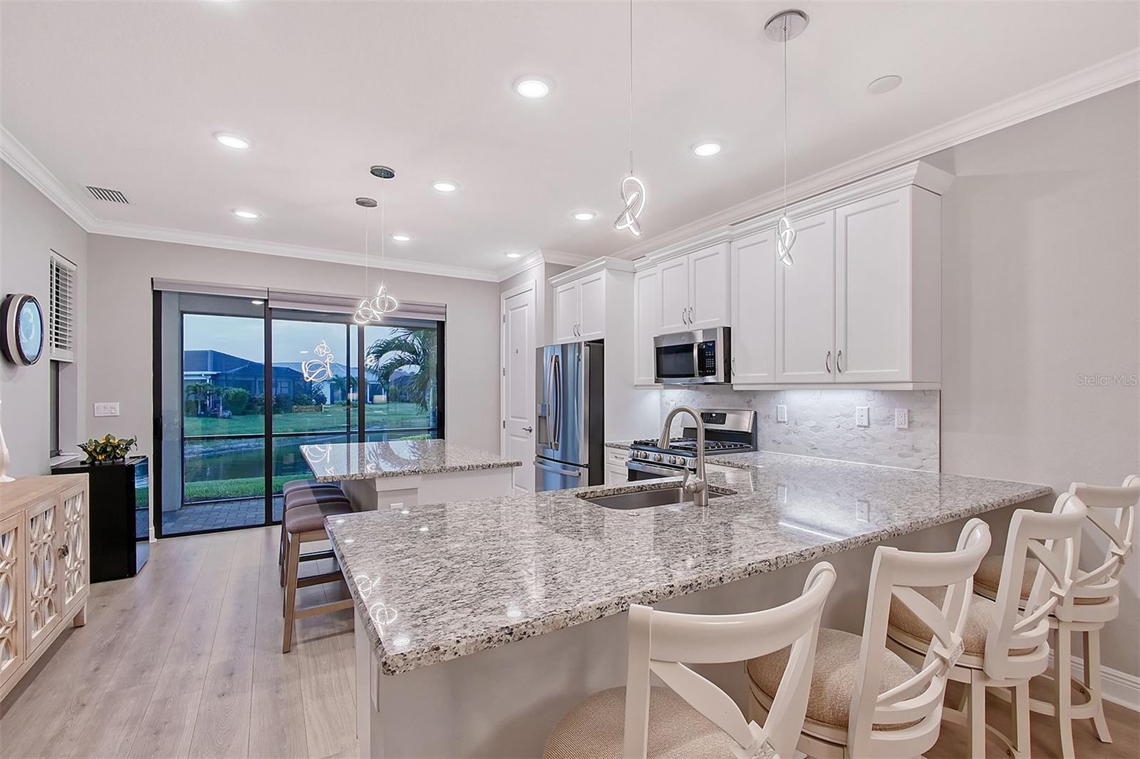 5187 BARNETT CIR, LAKEWOOD RANCH, FL, 34211