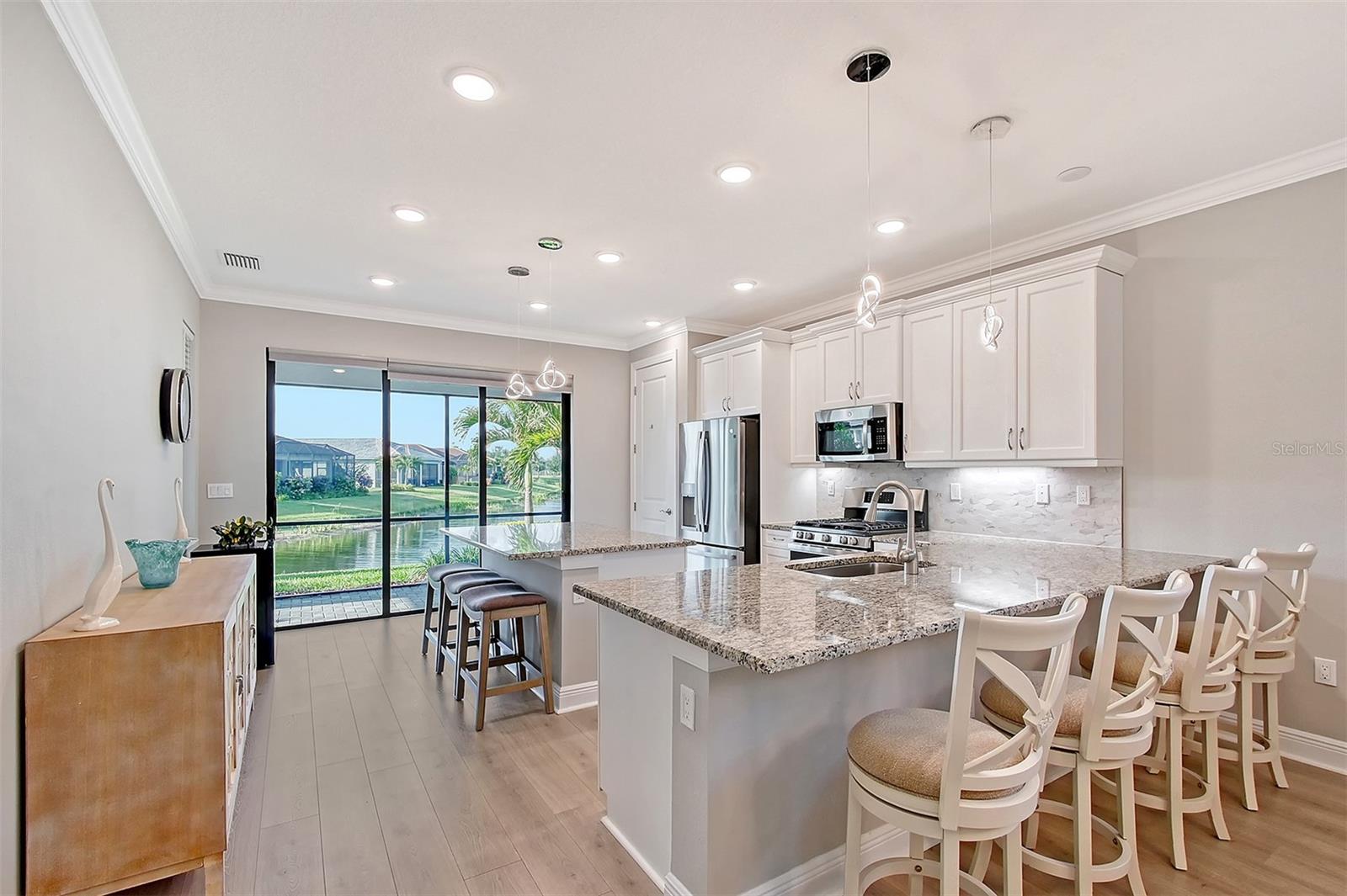 5187 BARNETT CIR, LAKEWOOD RANCH, FL, 34211