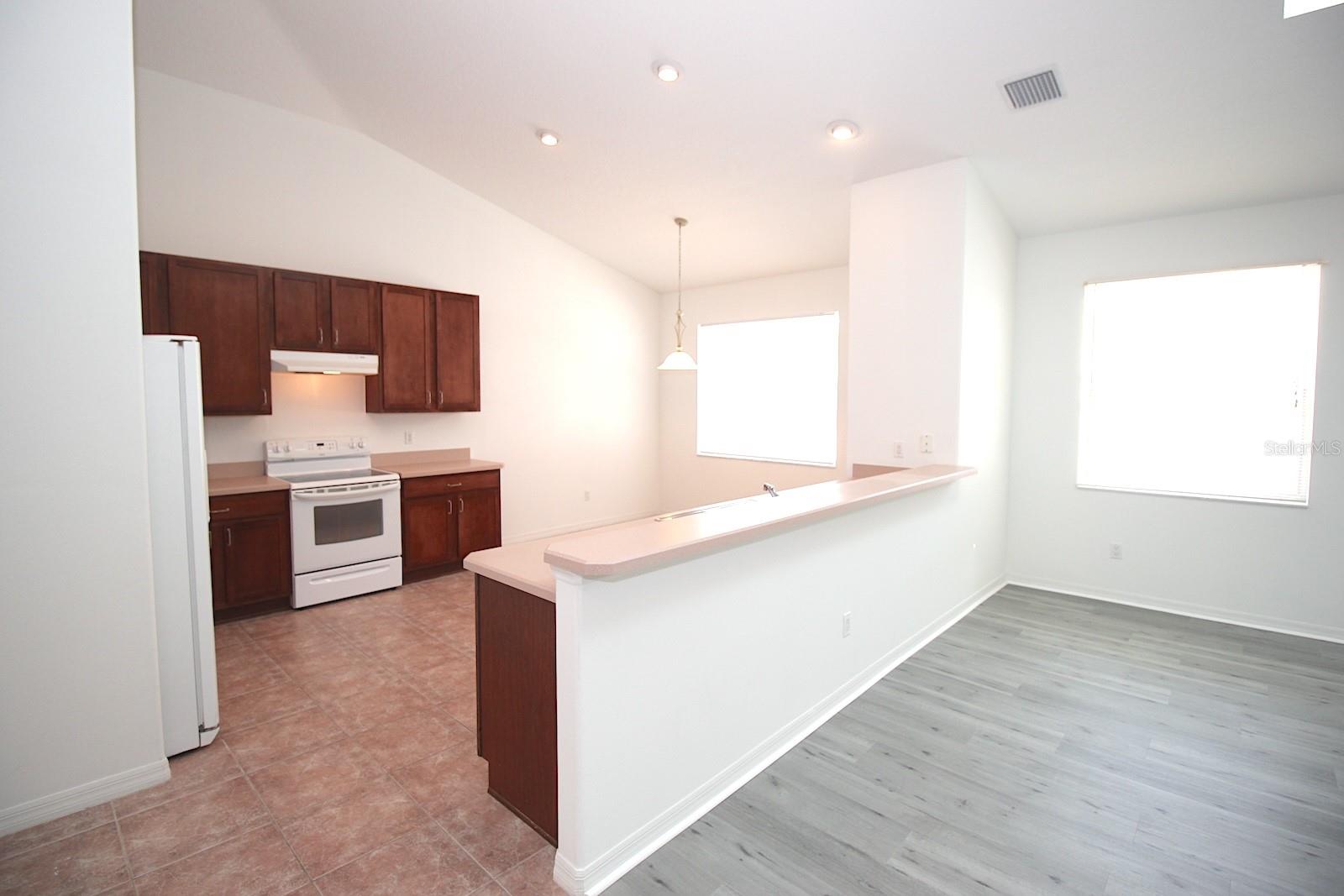 84 W WATERSIDE PKWY, PALM COAST, FL, 32137