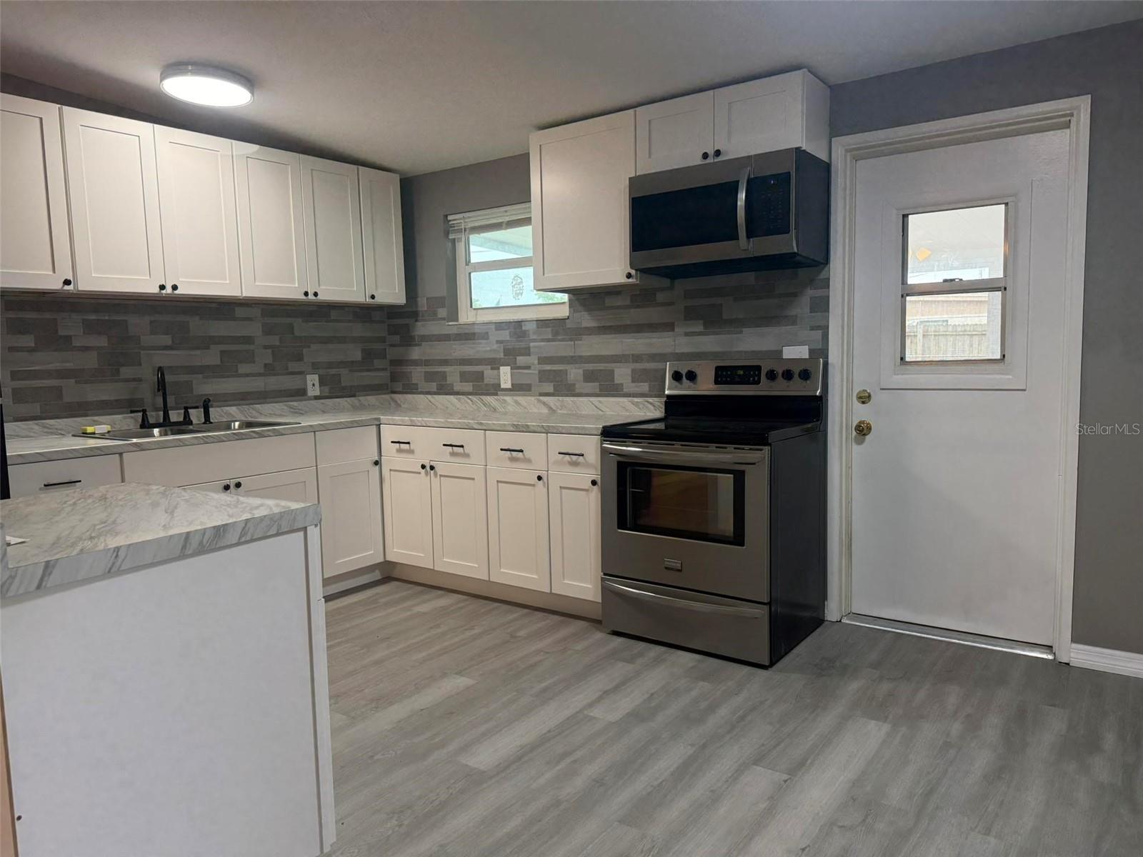 8096 ROSE TER, SEMINOLE, FL, 33777