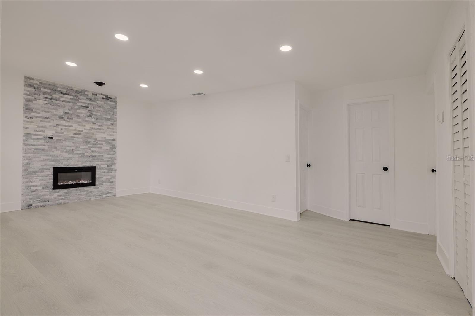 5801 N 17TH ST, TAMPA, FL, 33610