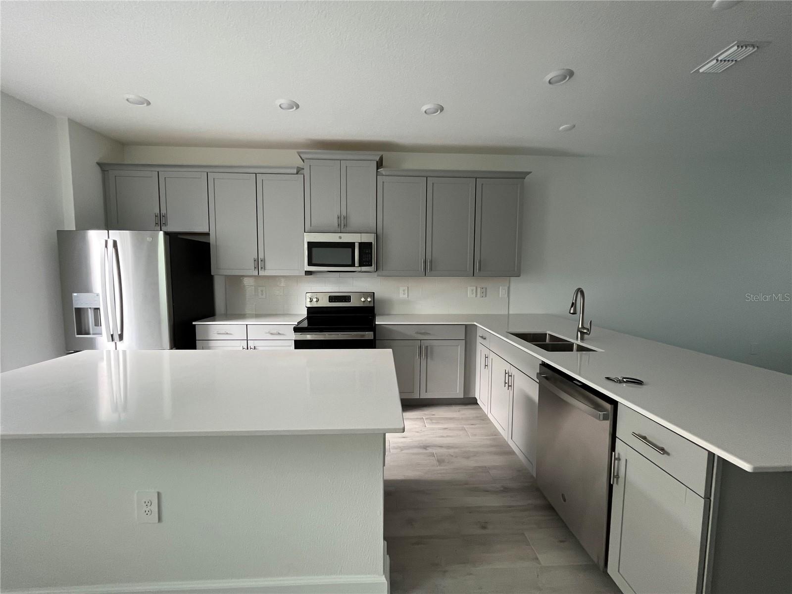 3073 ELLA WAY, ST CLOUD, FL, 34771