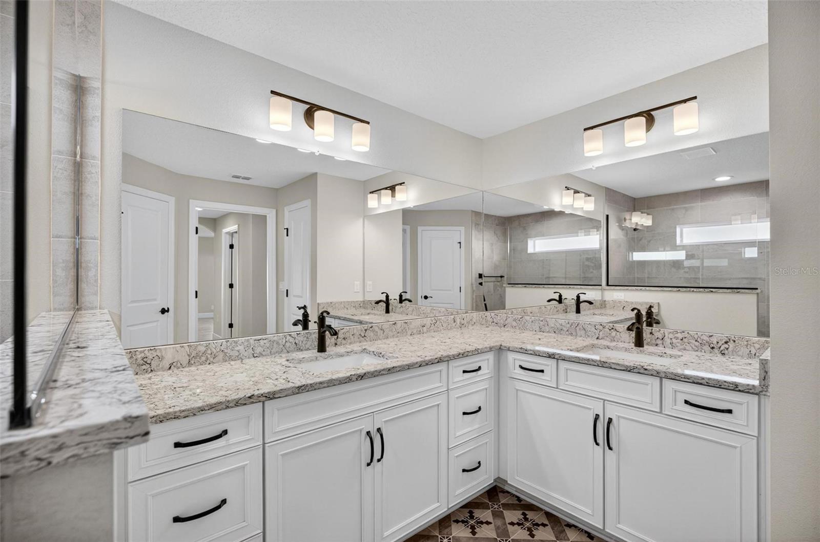 24 BISHOP LN, PALM COAST, FL, 32137