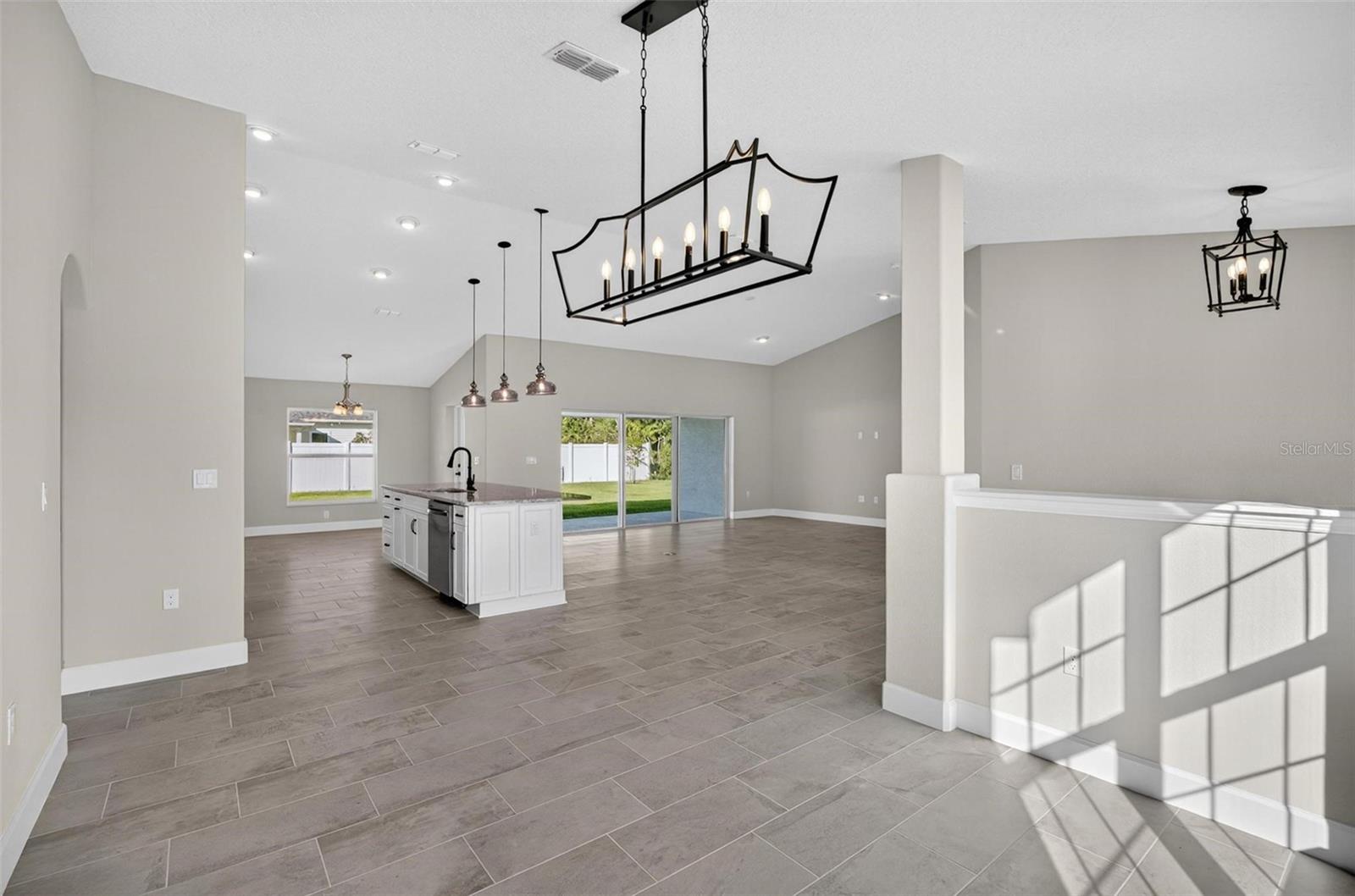 24 BISHOP LN, PALM COAST, FL, 32137