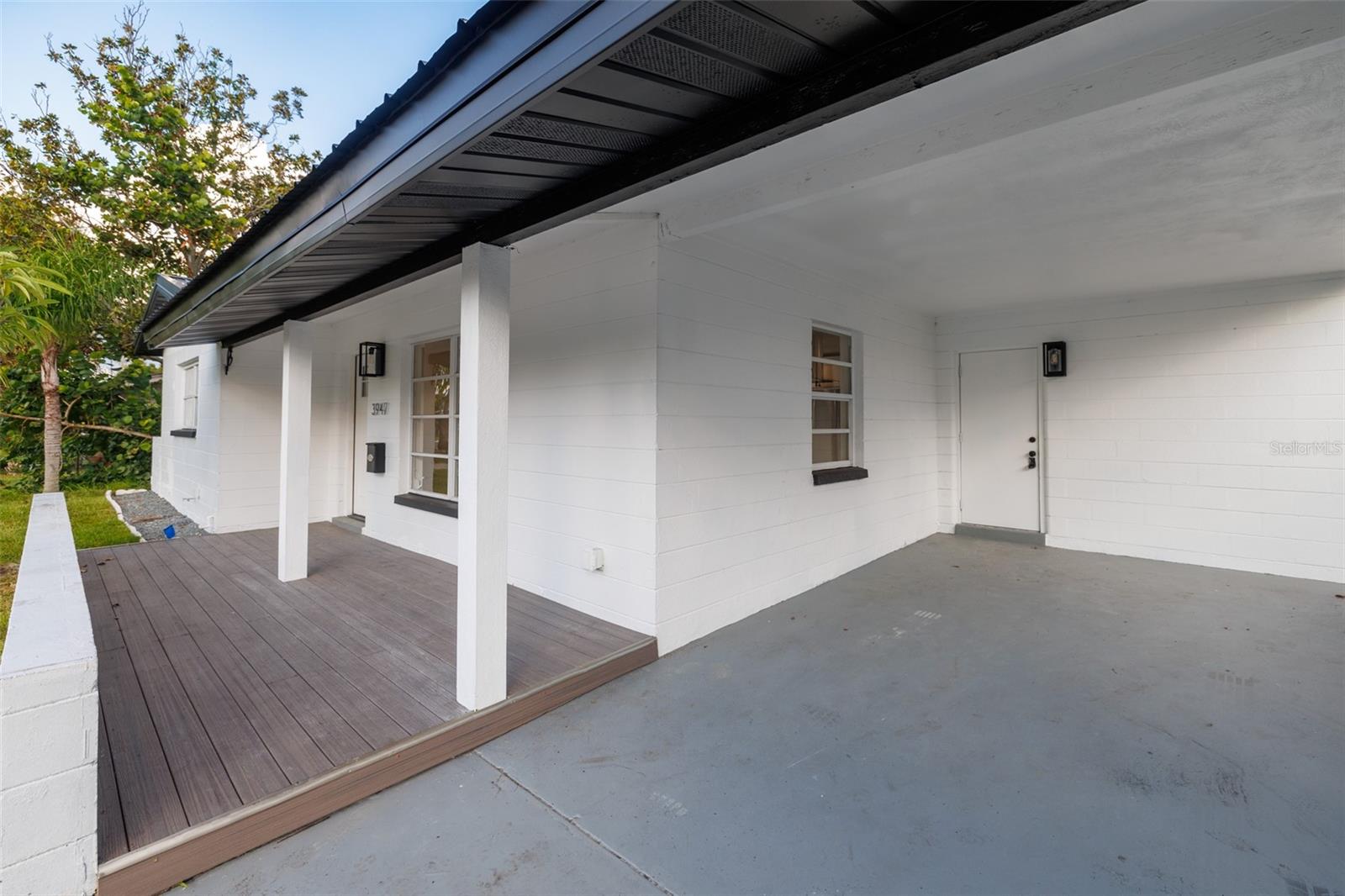 3947 OVERLOOK DR NE, ST PETERSBURG, FL, 33703