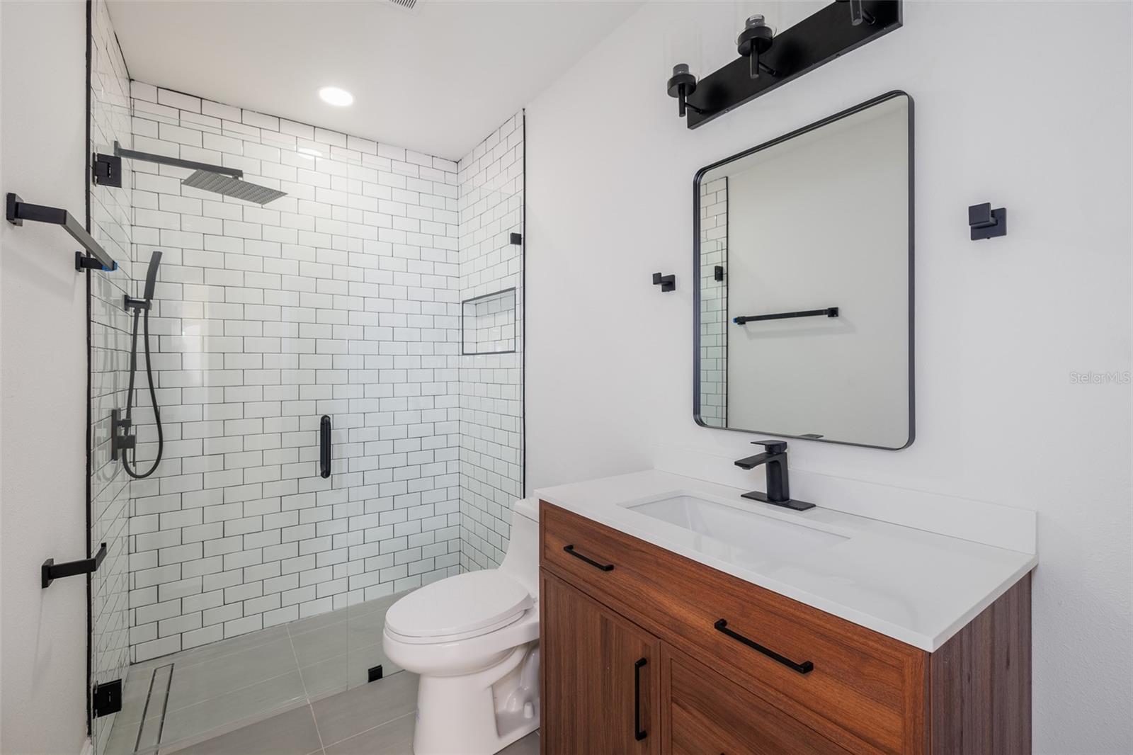 3947 OVERLOOK DR NE, ST PETERSBURG, FL, 33703