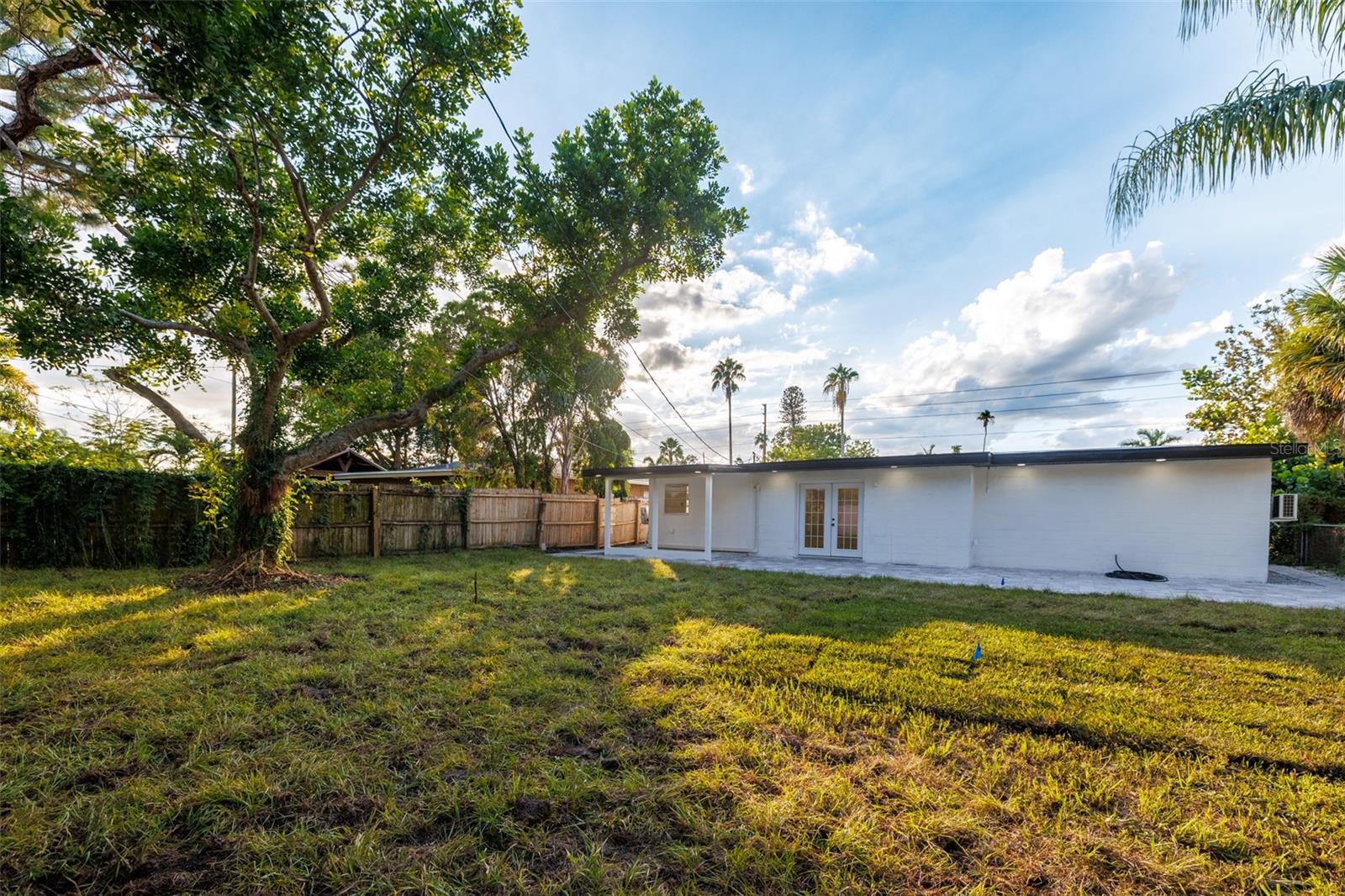 3947 OVERLOOK DR NE, ST PETERSBURG, FL, 33703