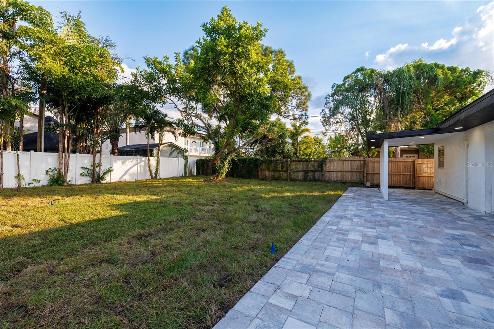 3947 OVERLOOK DR NE, ST PETERSBURG, FL, 33703