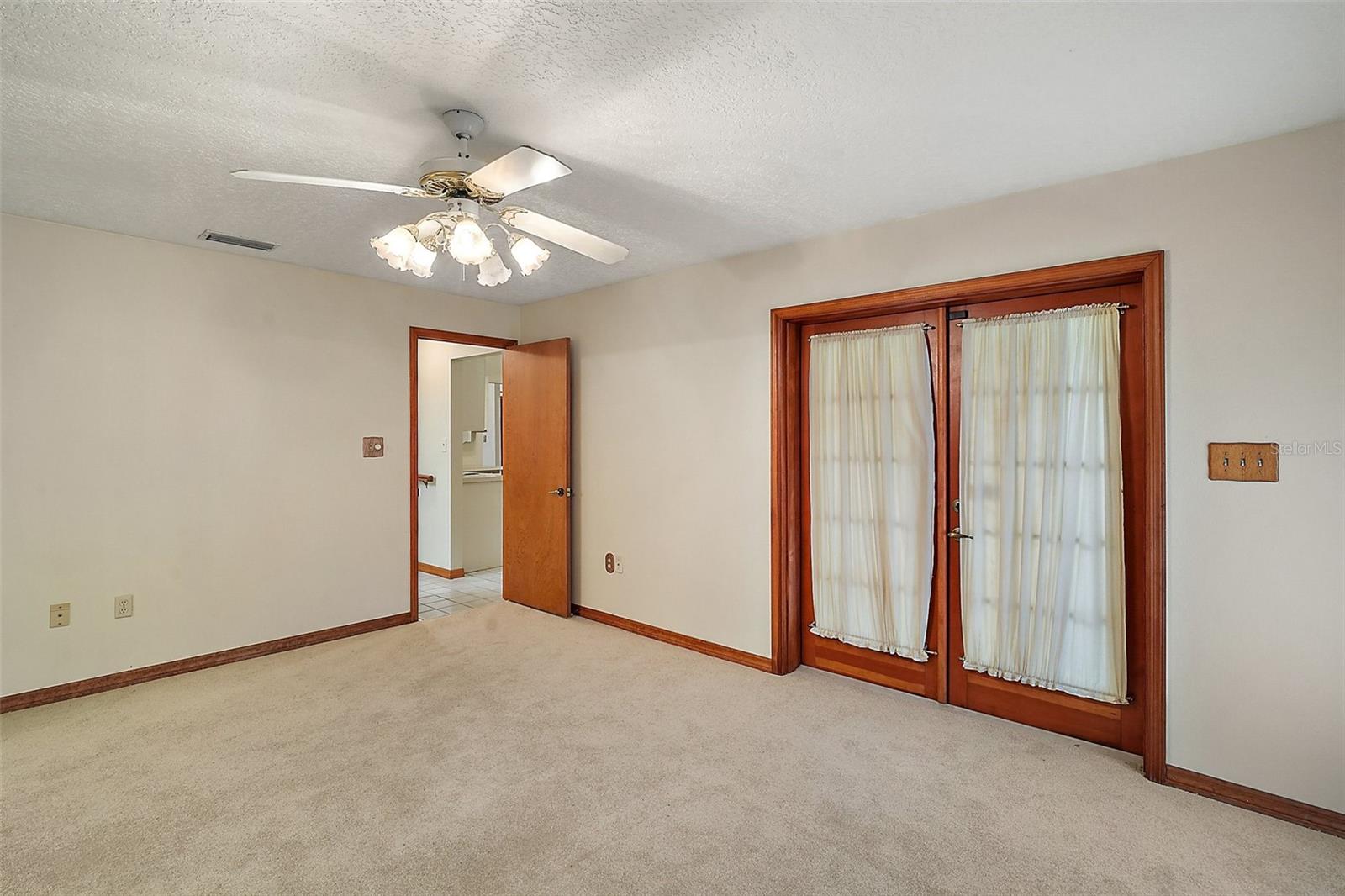 37236 CHERRY LAKE RD, FRUITLAND PARK, FL, 34731