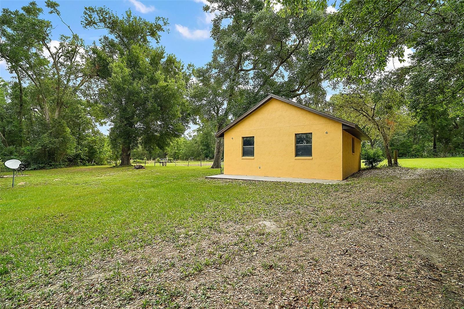 37236 CHERRY LAKE RD, FRUITLAND PARK, FL, 34731