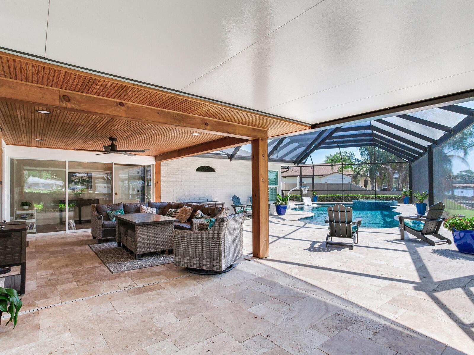 Screened Pool & Spa