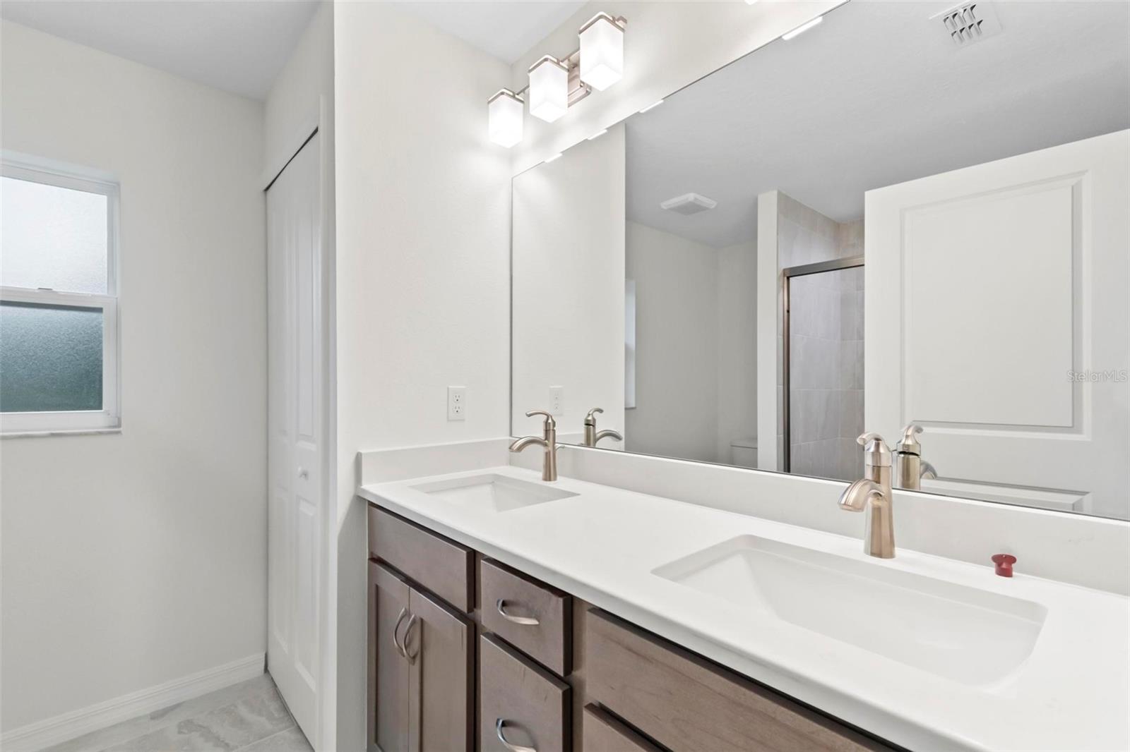 12 RIPCORD LN, PALM COAST, FL, 32164