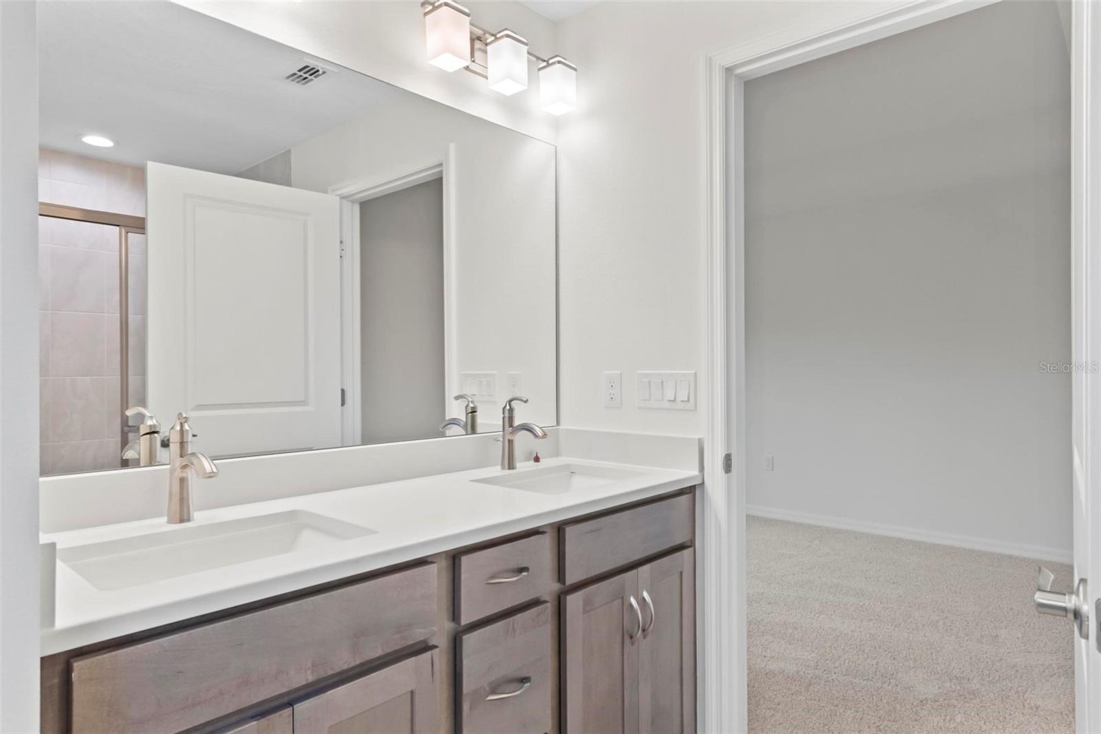 12 RIPCORD LN, PALM COAST, FL, 32164