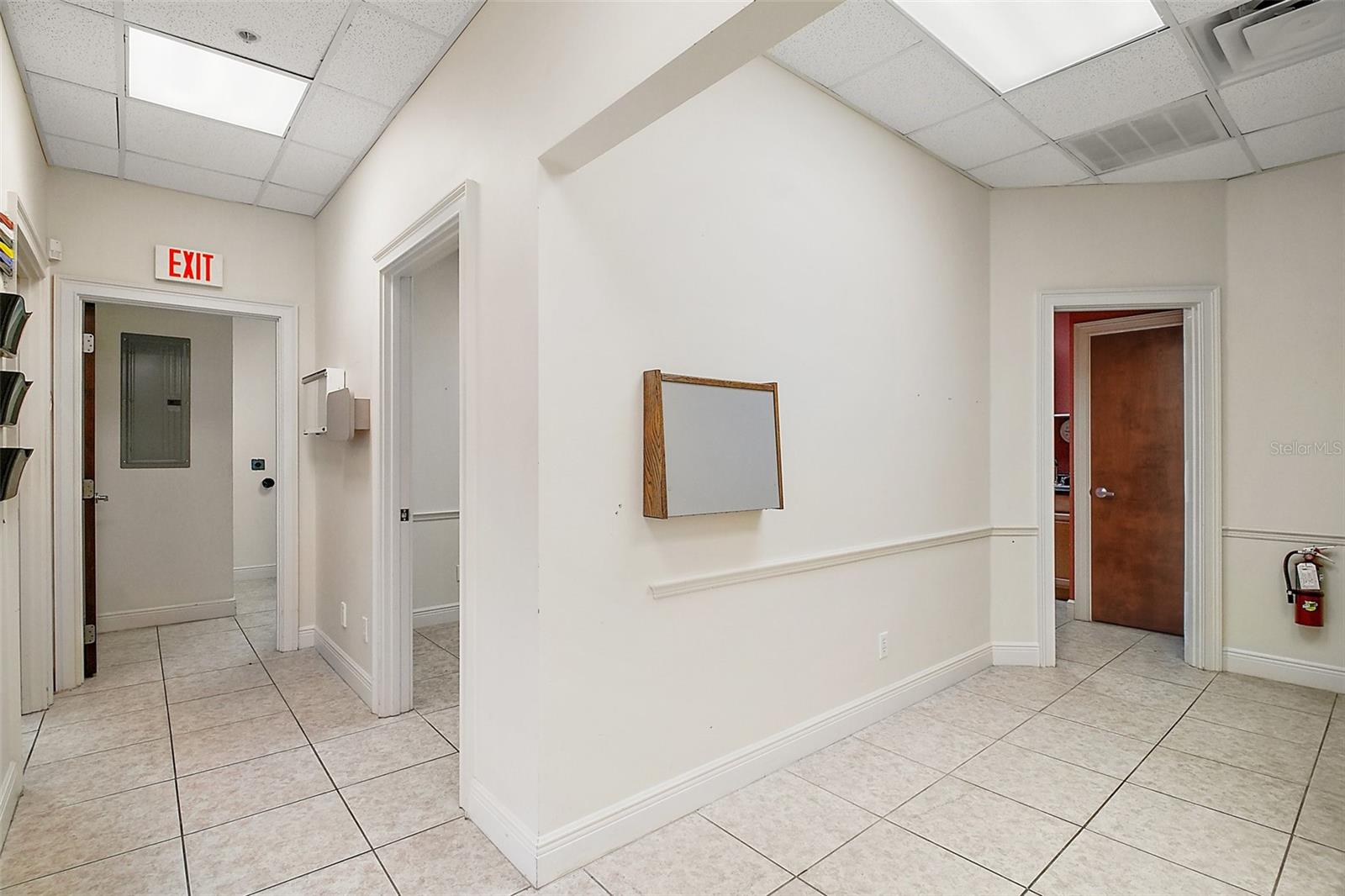 3651 LAKE CENTER DR, MOUNT DORA, FL, 32757