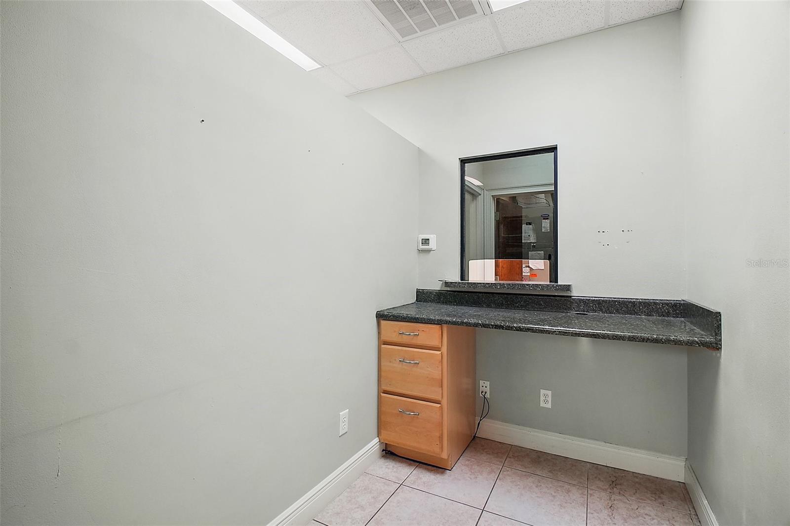 3651 LAKE CENTER DR, MOUNT DORA, FL, 32757