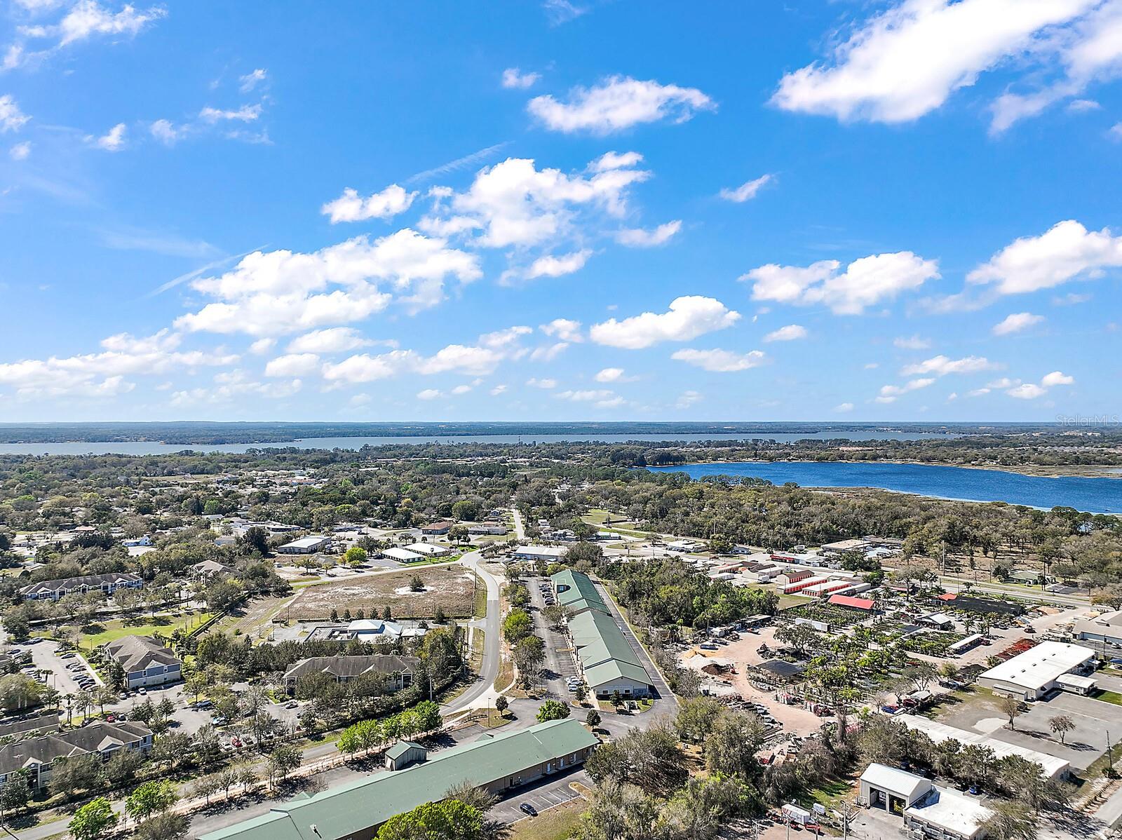 3651 LAKE CENTER DR, MOUNT DORA, FL, 32757