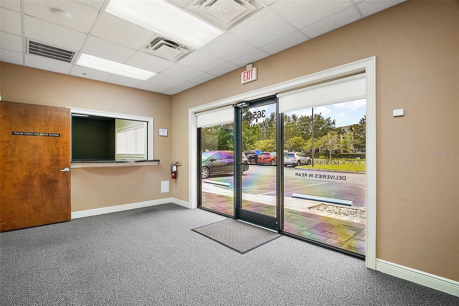 3651 LAKE CENTER DR, MOUNT DORA, FL, 32757