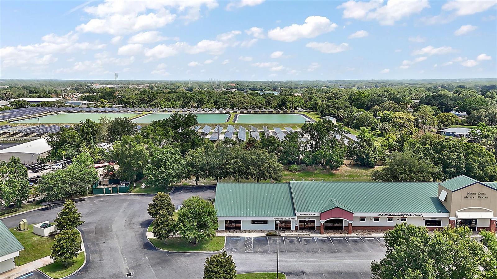 3651 LAKE CENTER DR, MOUNT DORA, FL, 32757