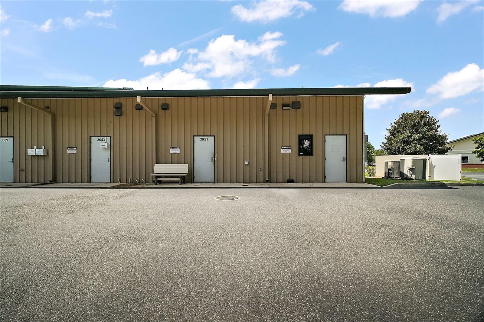 3651 LAKE CENTER DR, MOUNT DORA, FL, 32757