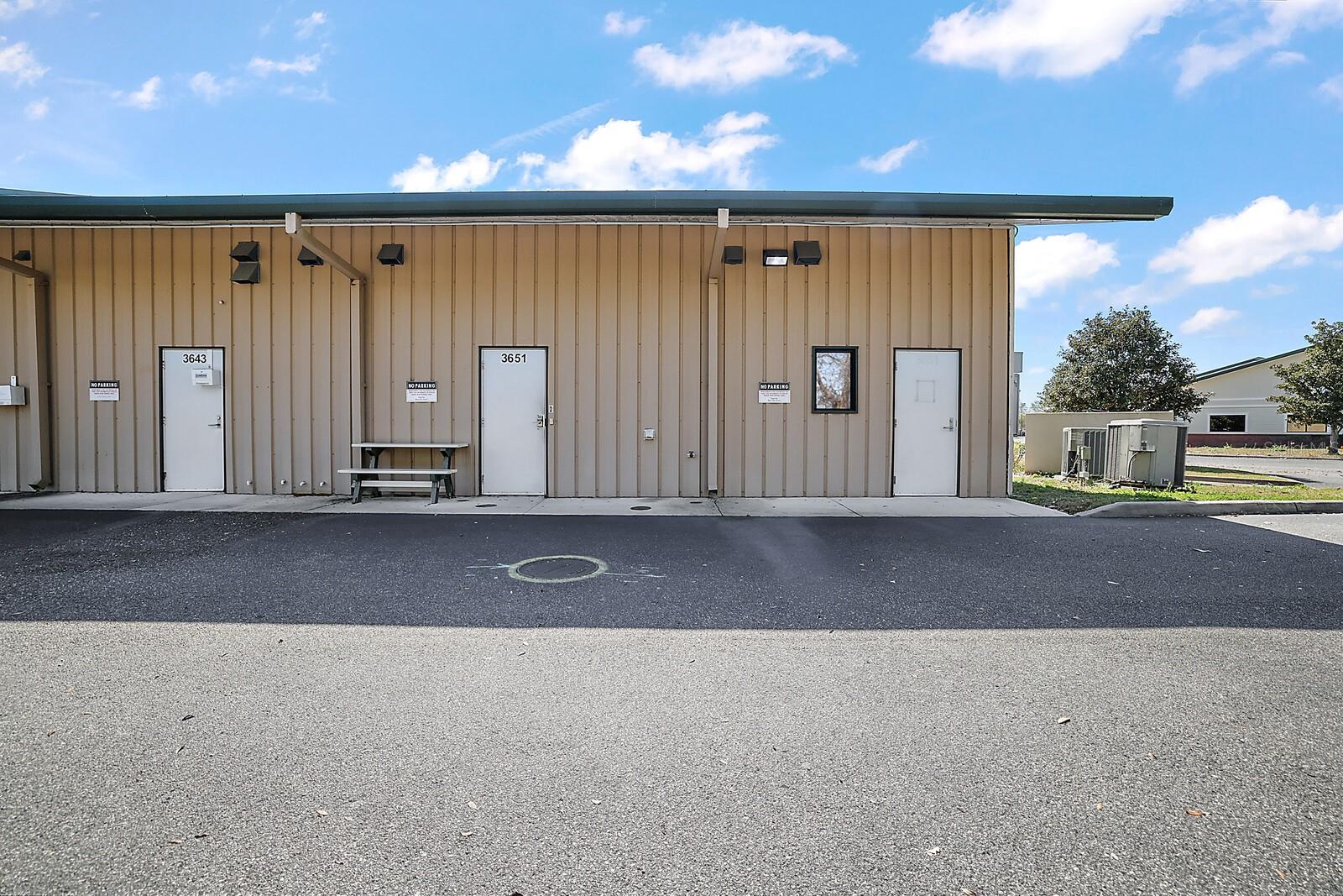 3651 LAKE CENTER DR, MOUNT DORA, FL, 32757