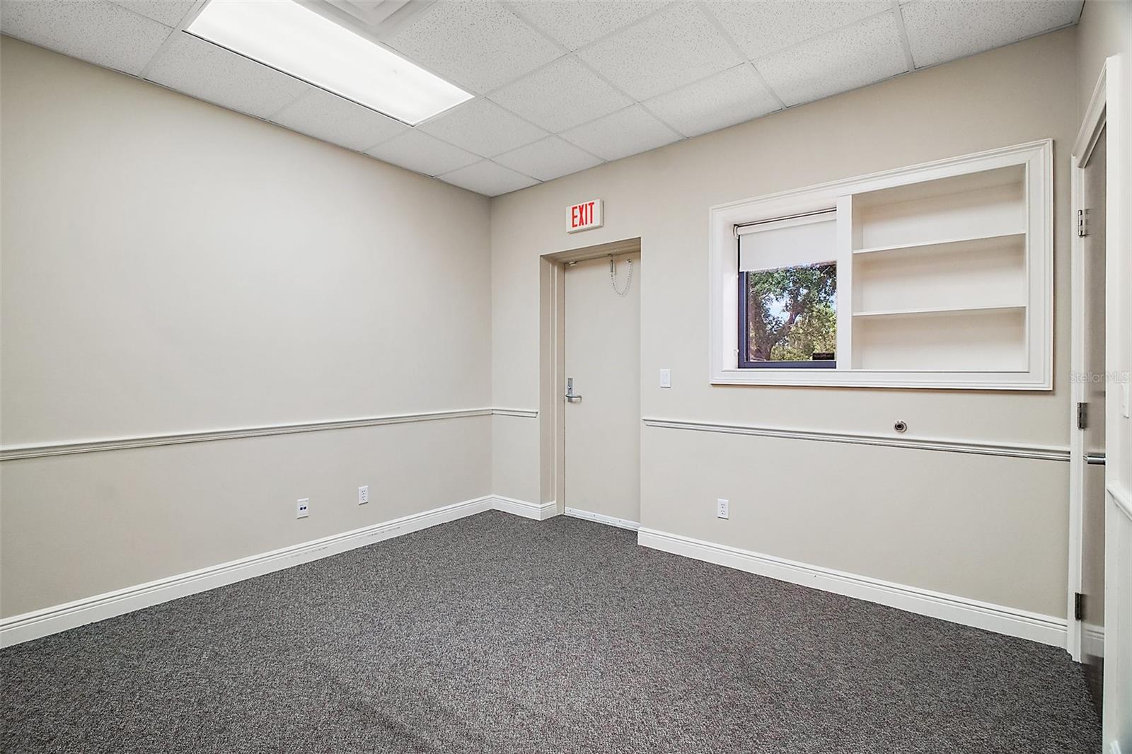 3651 LAKE CENTER DR, MOUNT DORA, FL, 32757