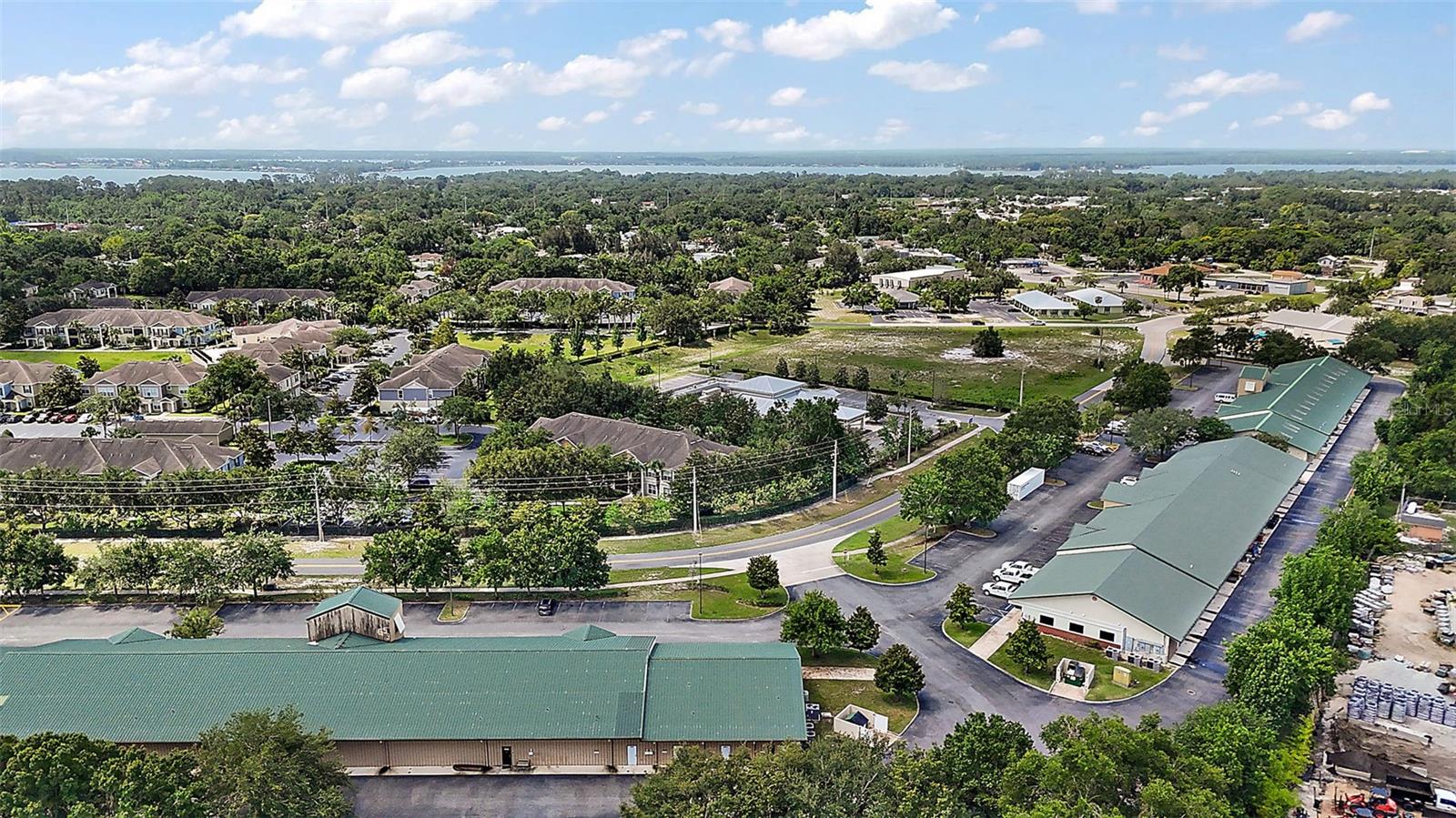 3651 LAKE CENTER DR, MOUNT DORA, FL, 32757