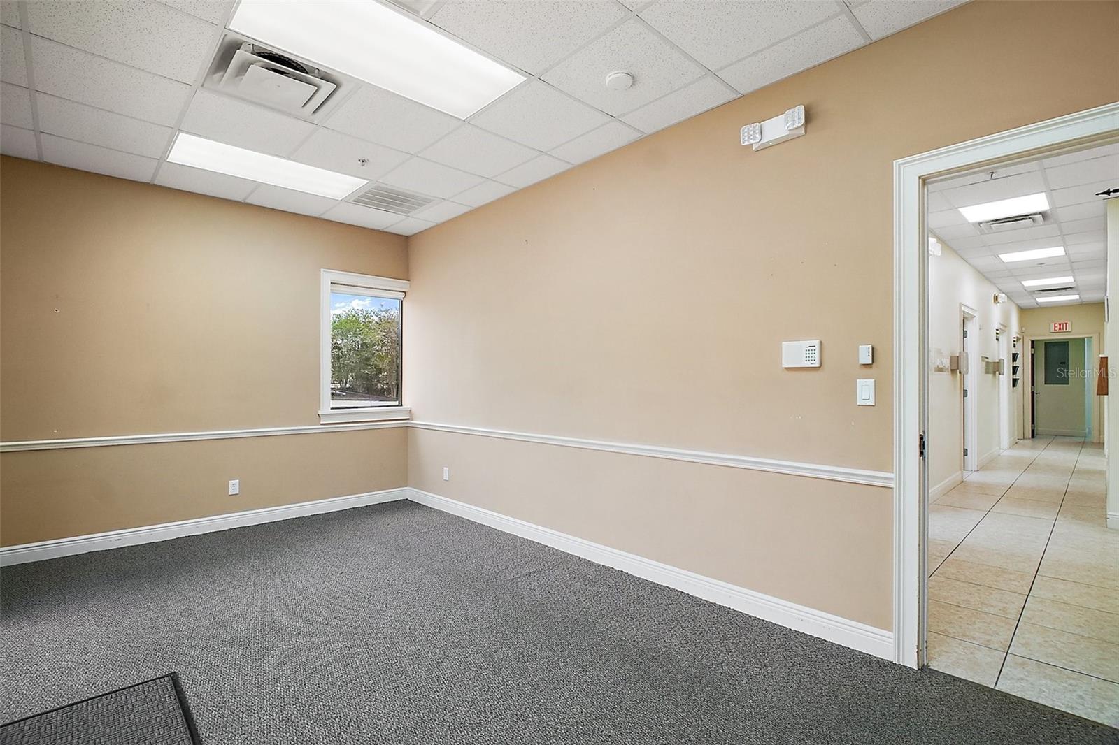 3651 LAKE CENTER DR, MOUNT DORA, FL, 32757