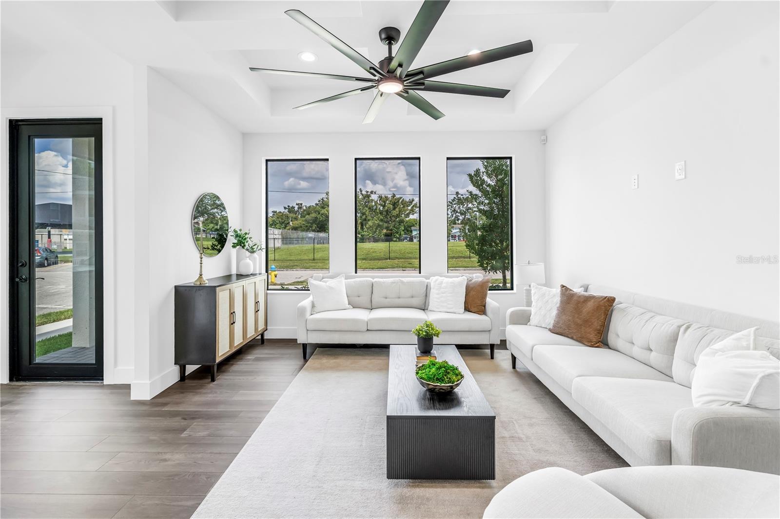 2812 N MASSACHUSETTS AVE, TAMPA, FL, 33602