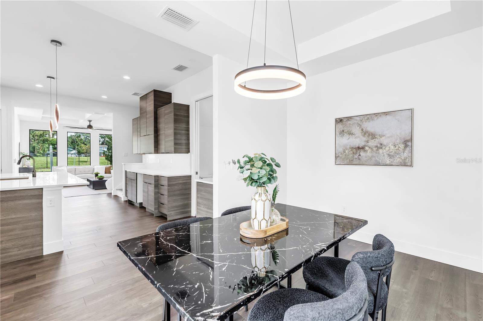 2812 N MASSACHUSETTS AVE, TAMPA, FL, 33602