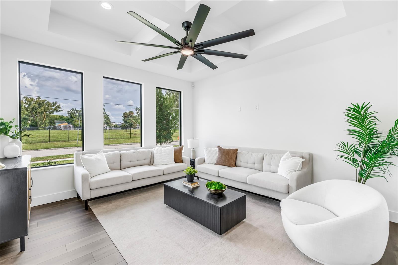 2812 N MASSACHUSETTS AVE, TAMPA, FL, 33602