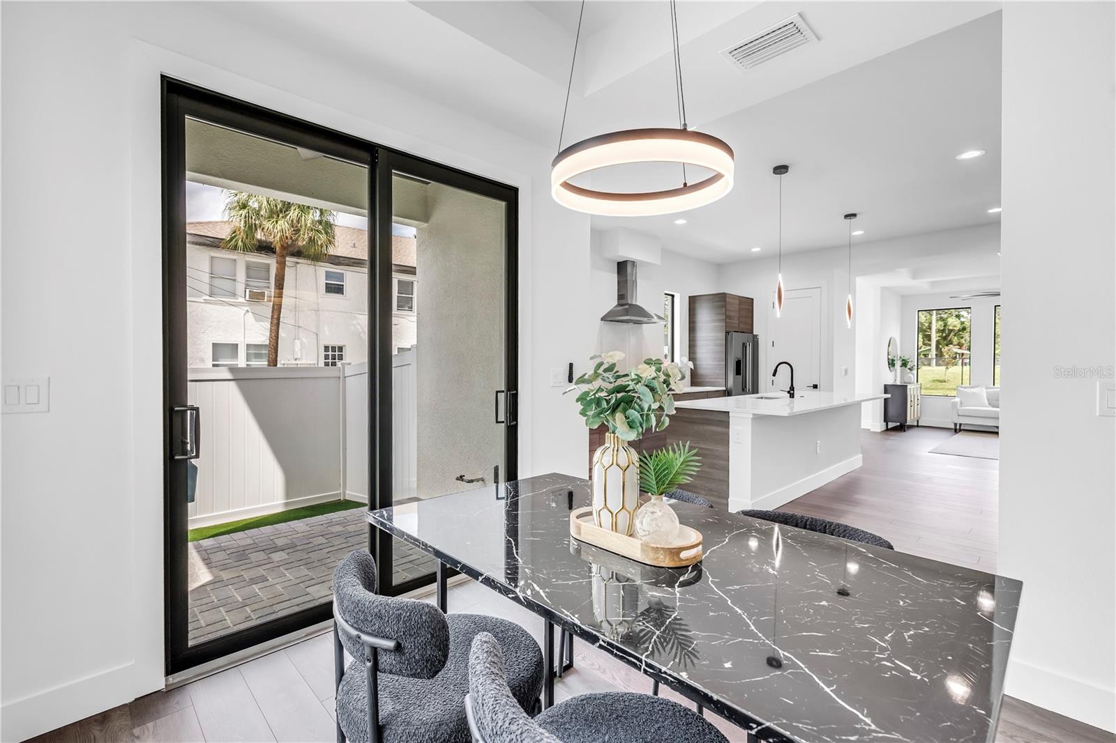 2812 N MASSACHUSETTS AVE, TAMPA, FL, 33602