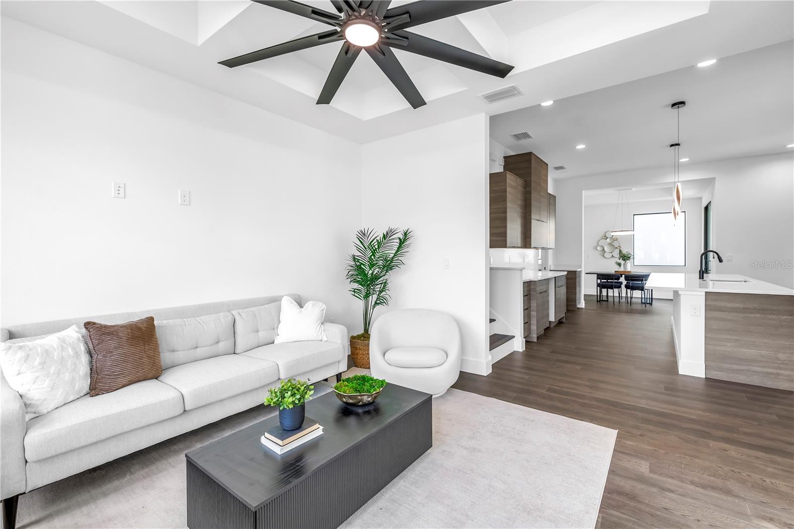 2812 N MASSACHUSETTS AVE, TAMPA, FL, 33602