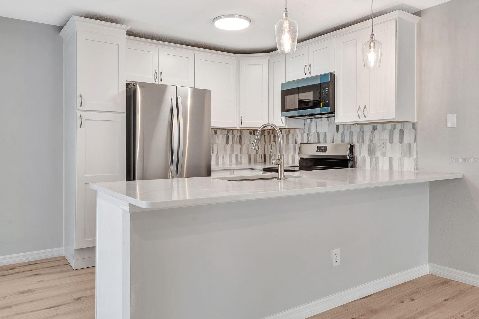 5192 CEDAR HAMMOCK LN, SARASOTA, FL, 34232