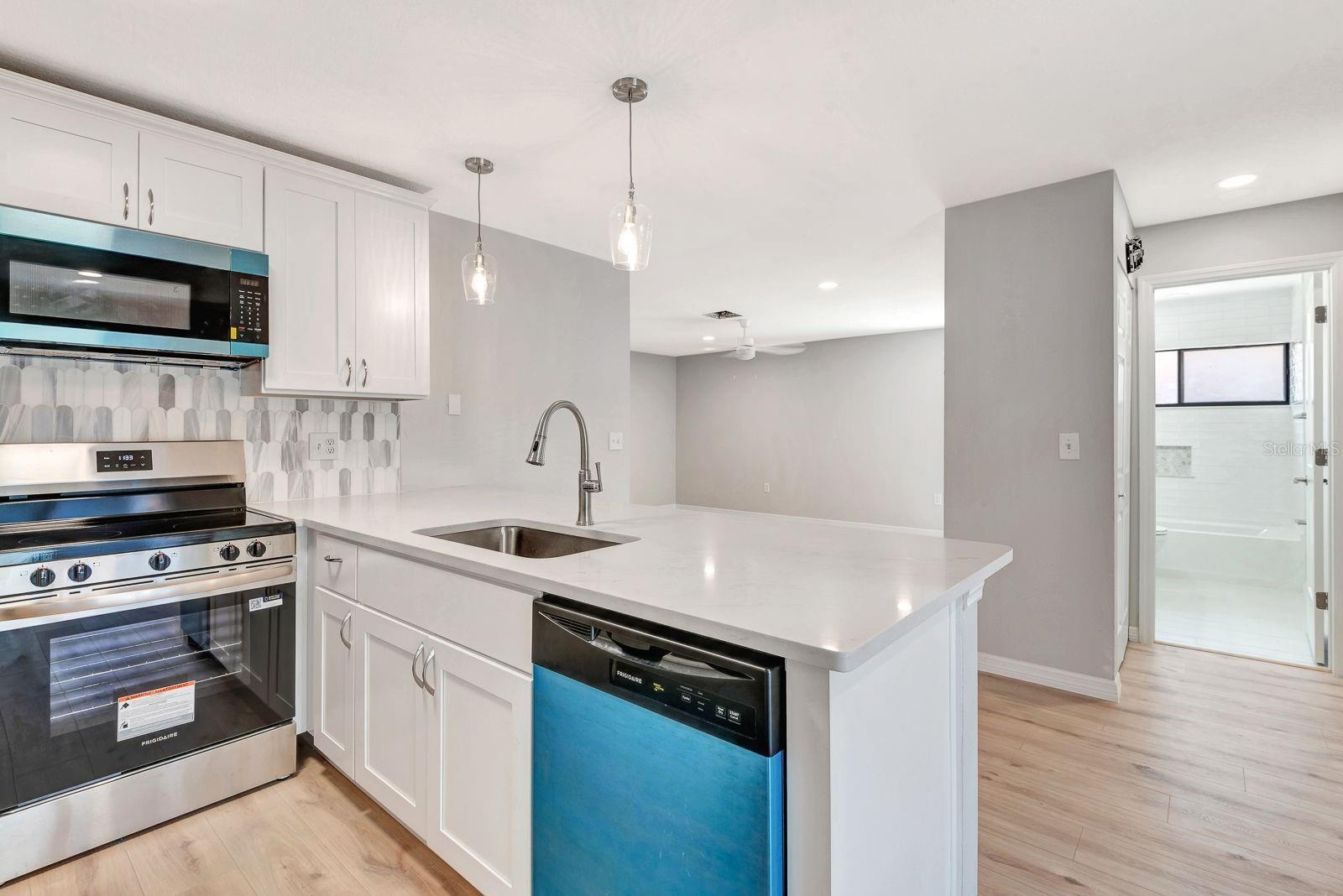 5192 CEDAR HAMMOCK LN, SARASOTA, FL, 34232