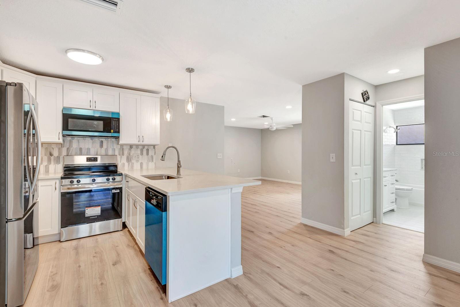 5192 CEDAR HAMMOCK LN, SARASOTA, FL, 34232