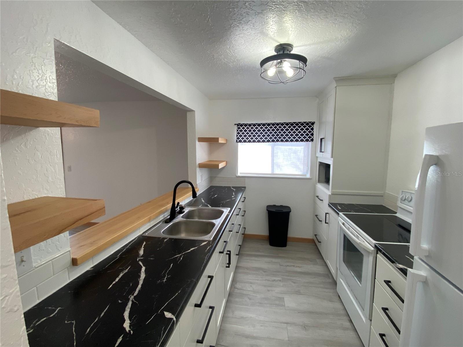 1951 TOUCAN WAY #210, SARASOTA, FL, 34232