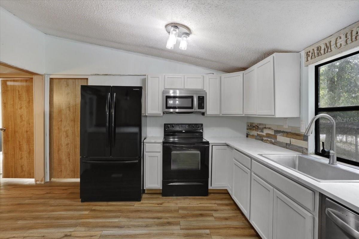 425 SW LONGHORN TER, FORT WHITE, FL, 32038